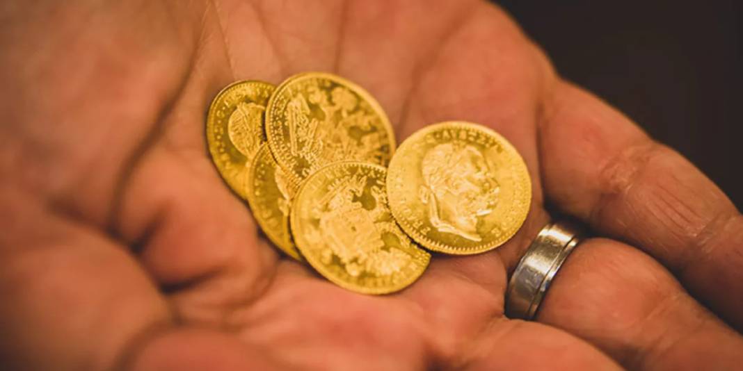 Gram altın 4.395 TL’yi aştı! 3 Ağustos’ta çeyrek, cumhuriyet ve bilezik kaç lira? 4